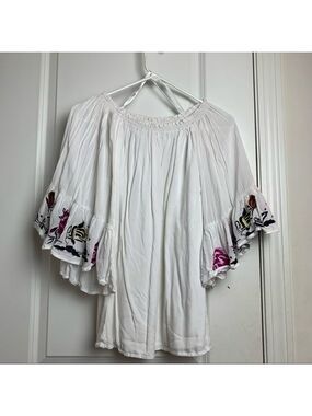 Here comes the sun white off the shoulder blouse with floral design sleeves XS